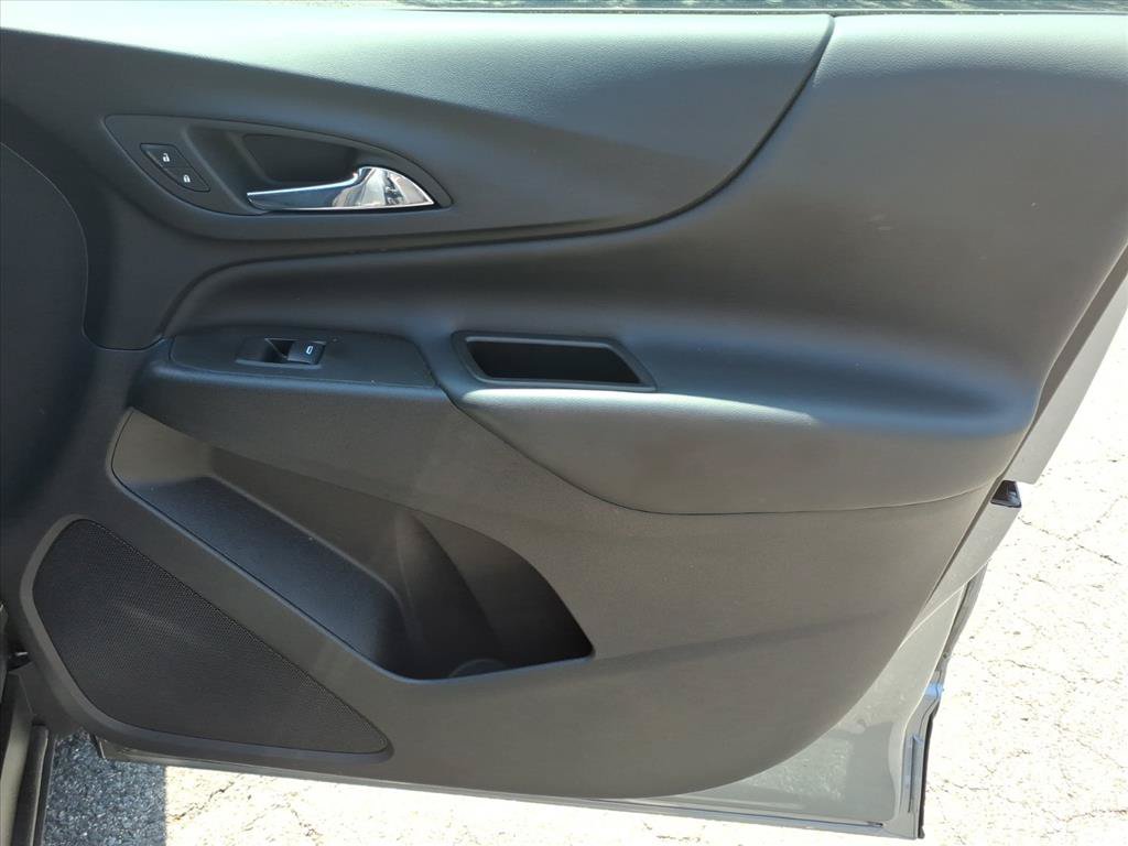 Used 2024 Chevrolet Equinox LT FWD image 16