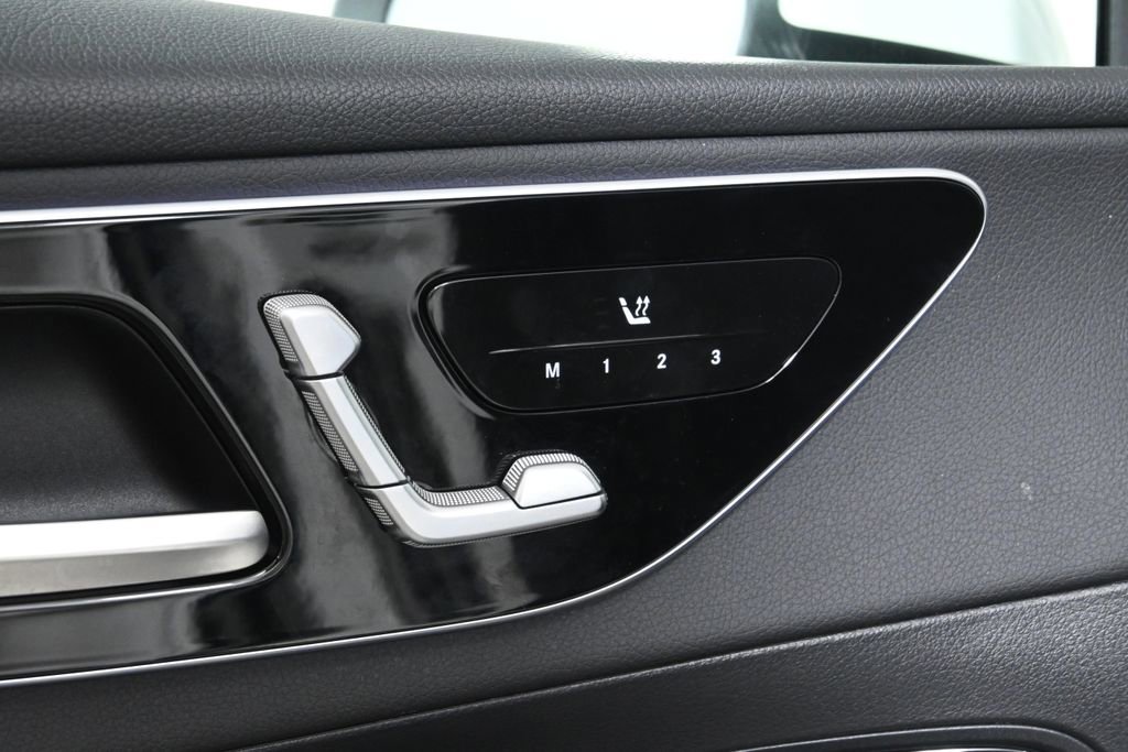 Certified 2025 Mercedes-Benz GLC 300 4MATIC image 28