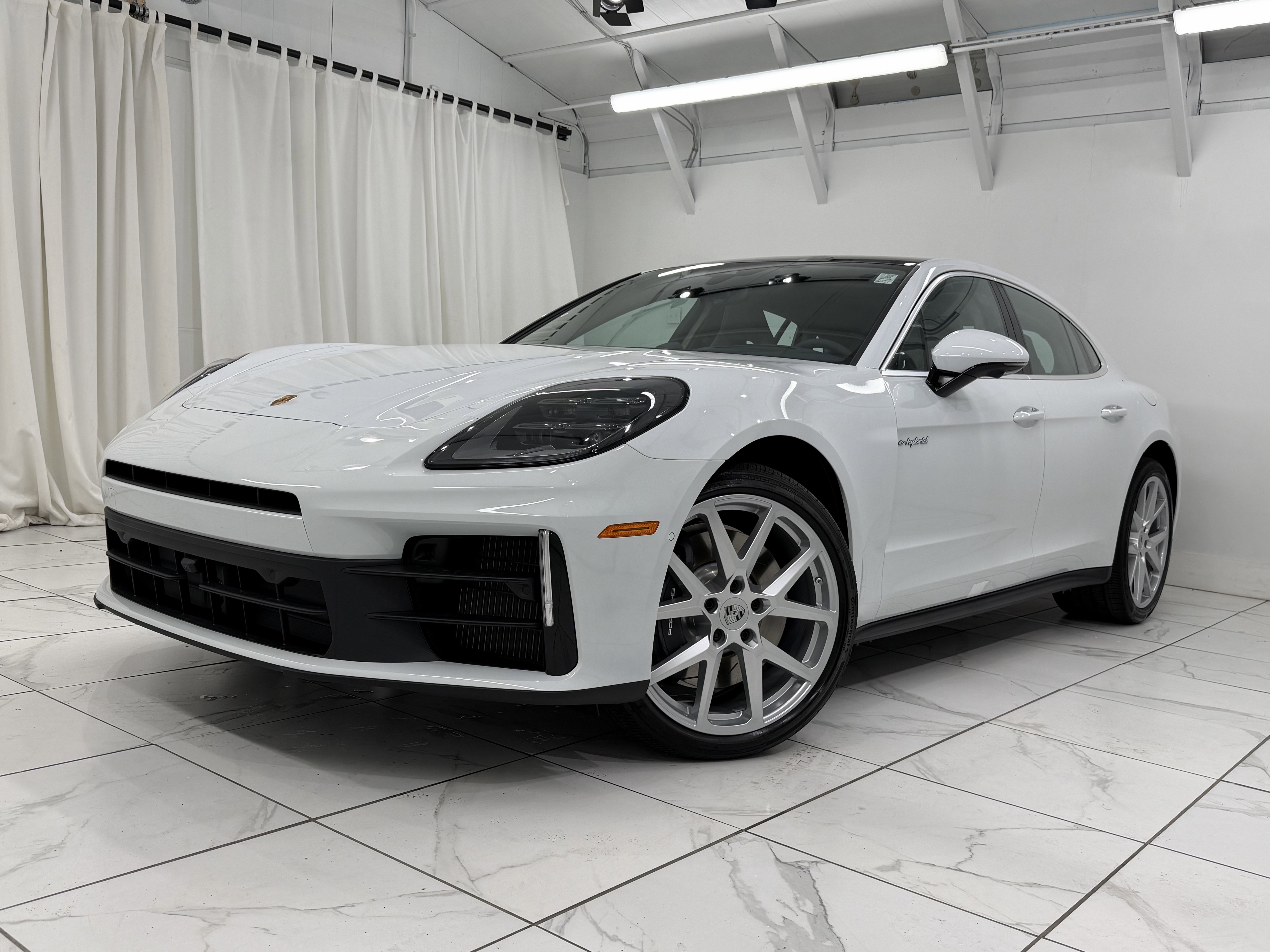 New 2026 Porsche Panamera 4 image 7