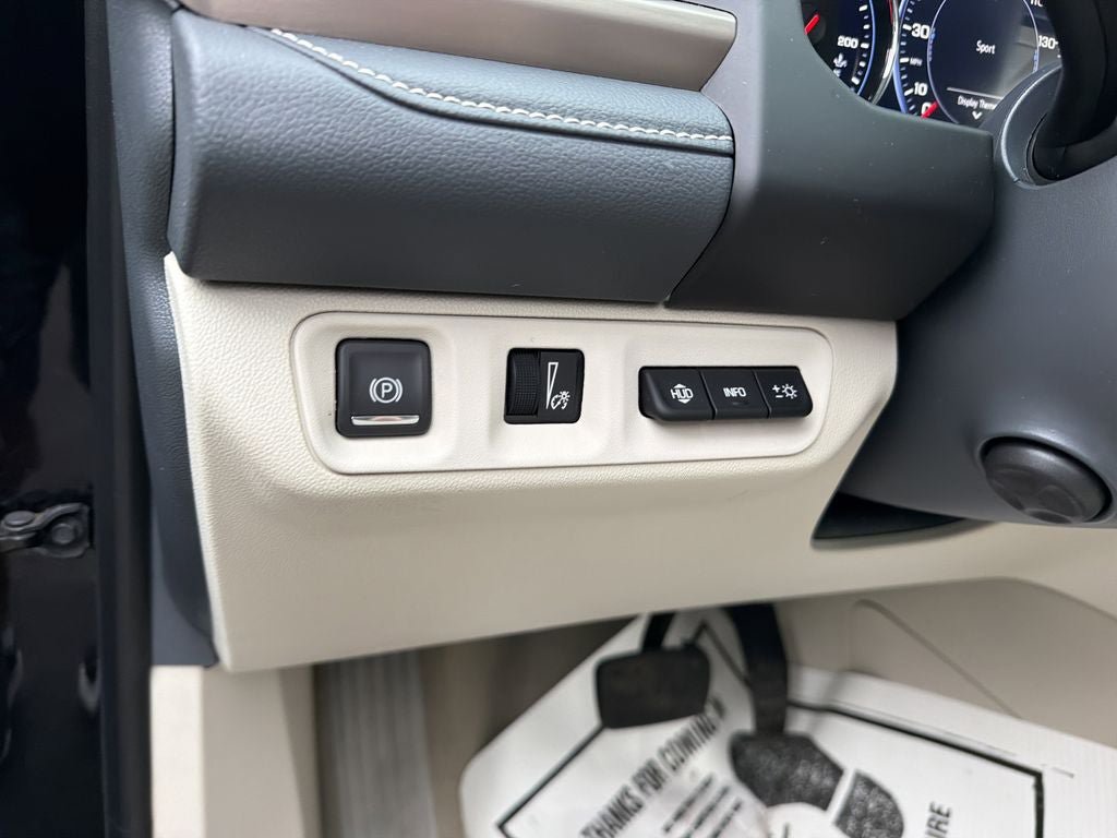 Used 2023 GMC Acadia Denali AWD/4WD image 16