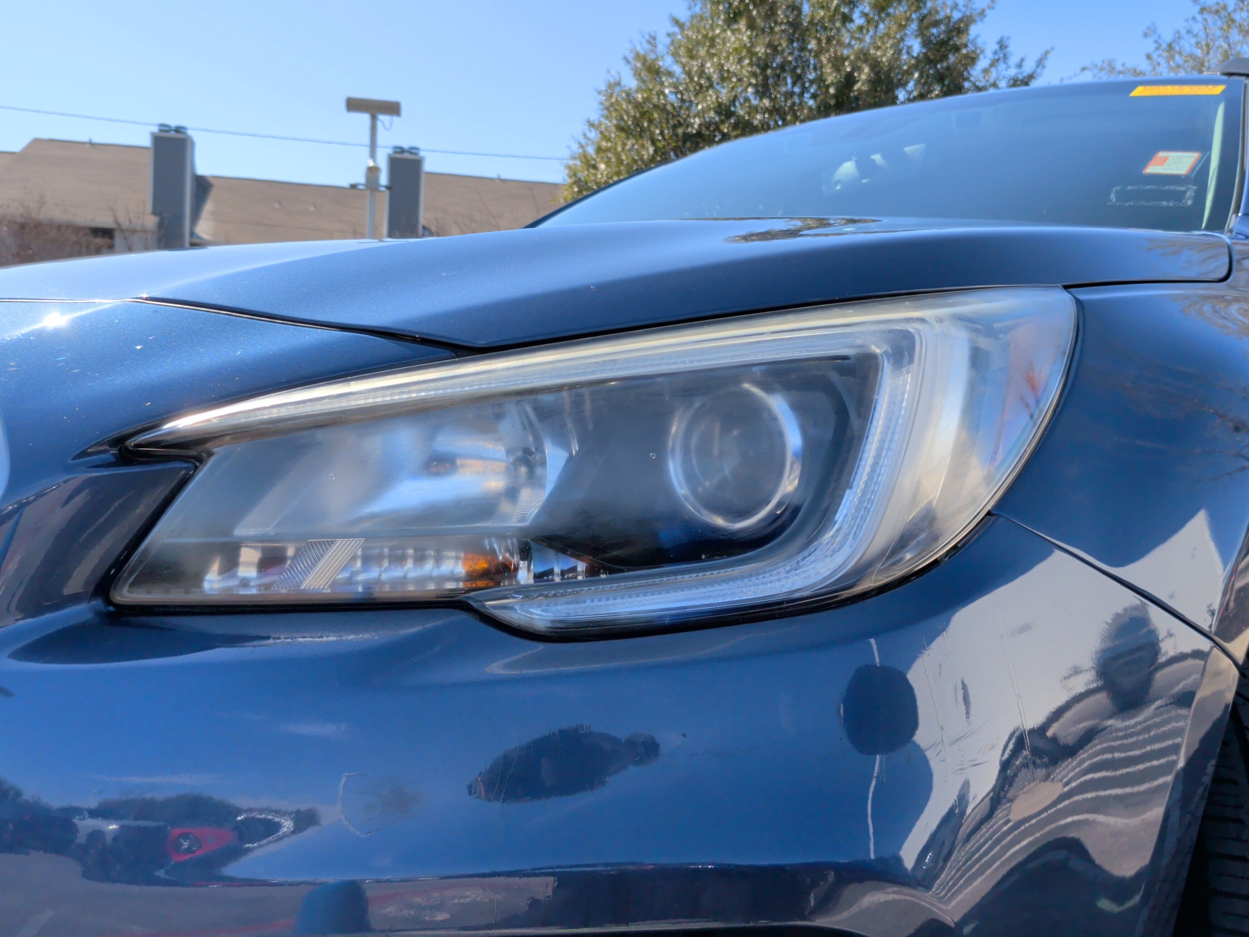 Used 2019 Subaru Outback 2.5i Premium image 3