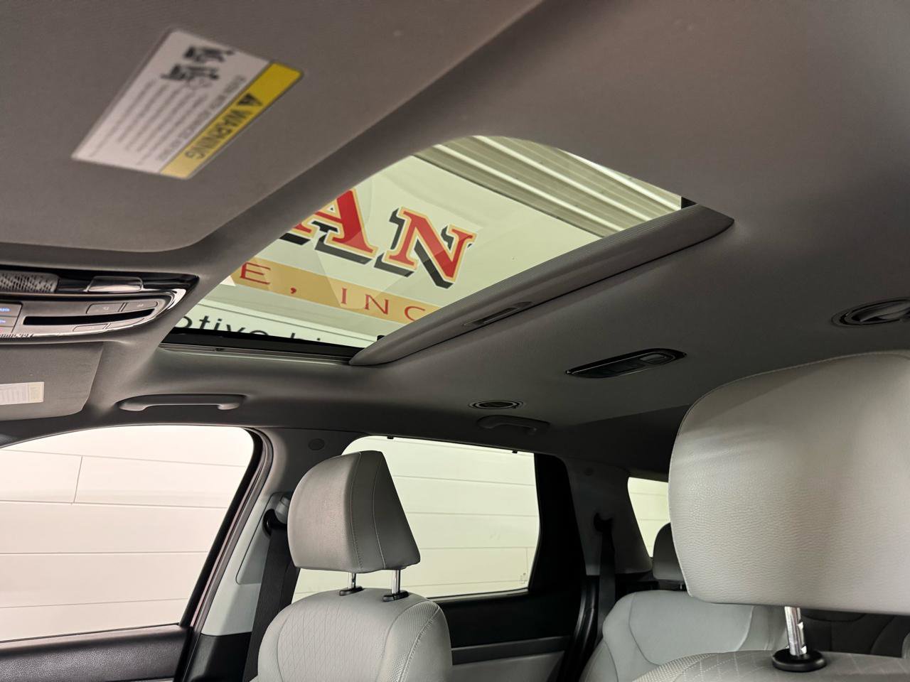 Used 2021 Hyundai Palisade SEL w/ Premium Package image 14