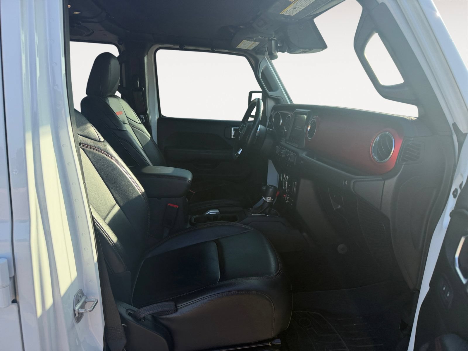 Used 2020 Jeep Gladiator Rubicon AWD/4WD image 12