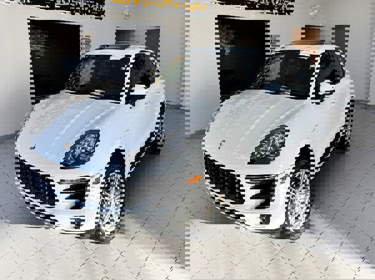 Used 2015 Porsche Macan S image 1