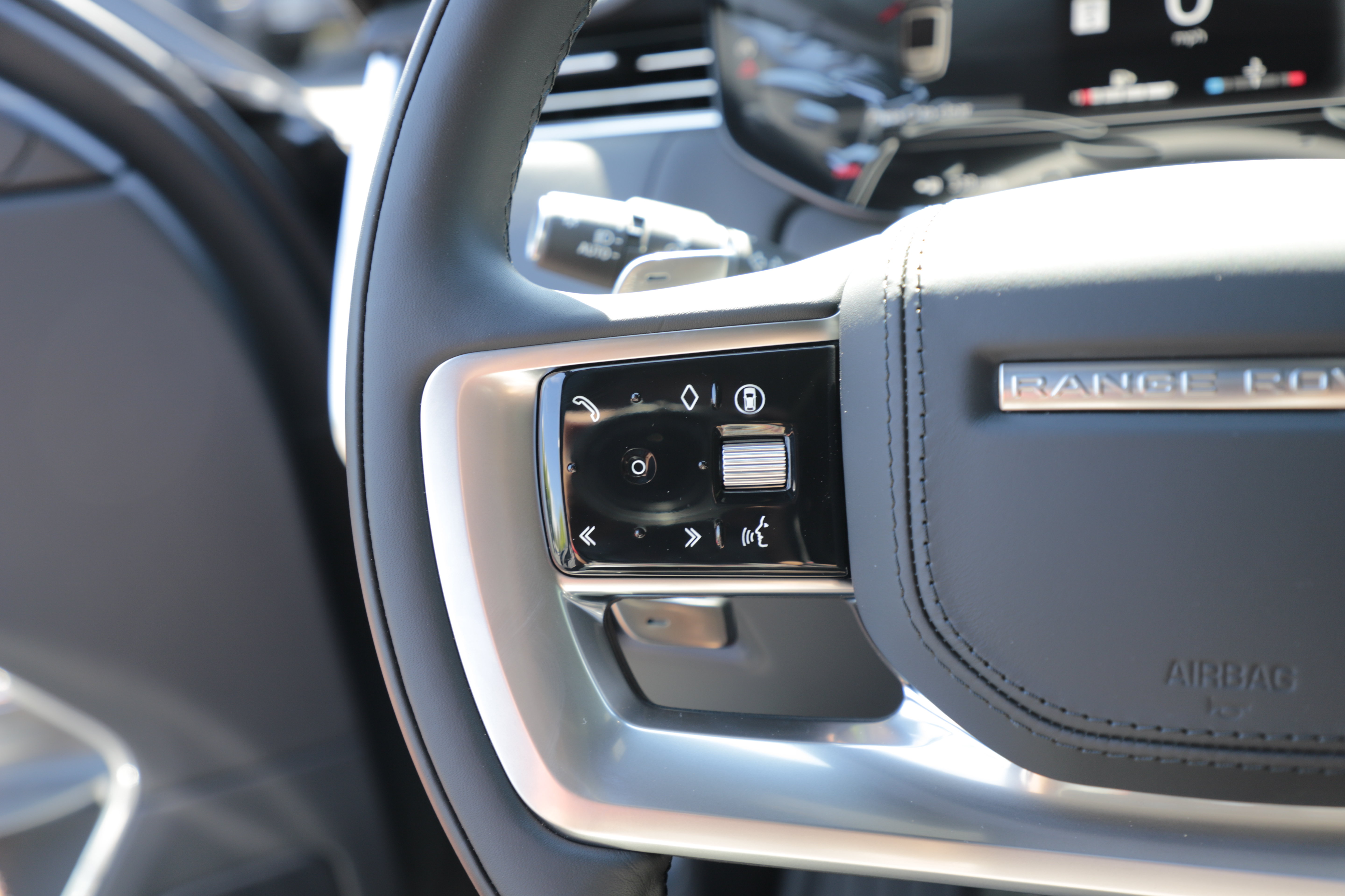 New 2026 Land Rover Range Rover SE AWD/4WD image 26