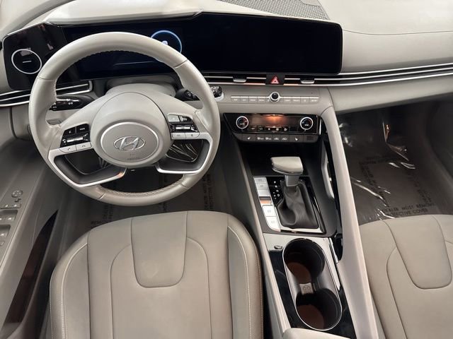 Used 2023 Hyundai Elantra SEL w/ Convenience Package image 23