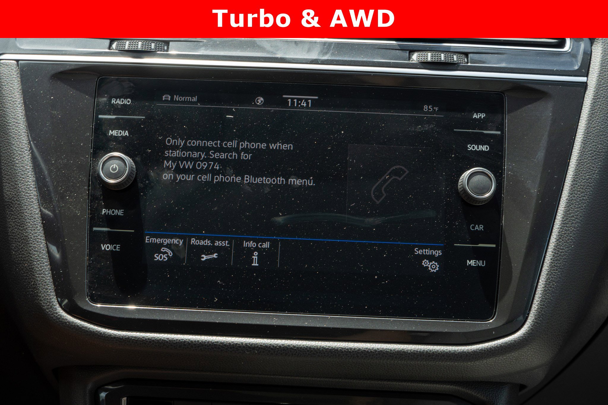 Used 2021 Volkswagen Tiguan SE w/ Panoramic Sunroof Package image 16