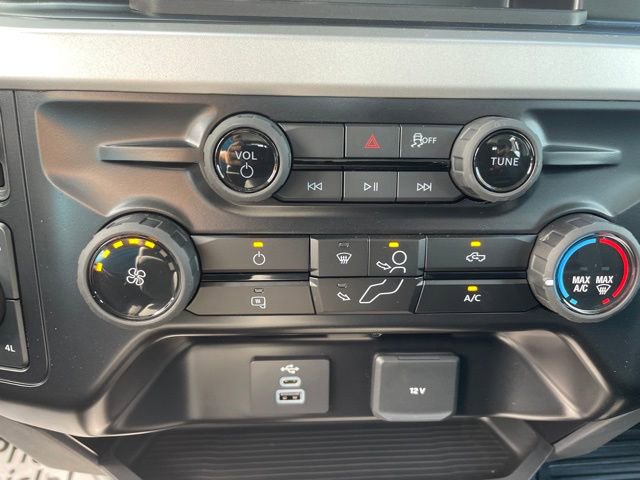 New 2026 Ford F250 XL w/ XL Chrome Package image 12