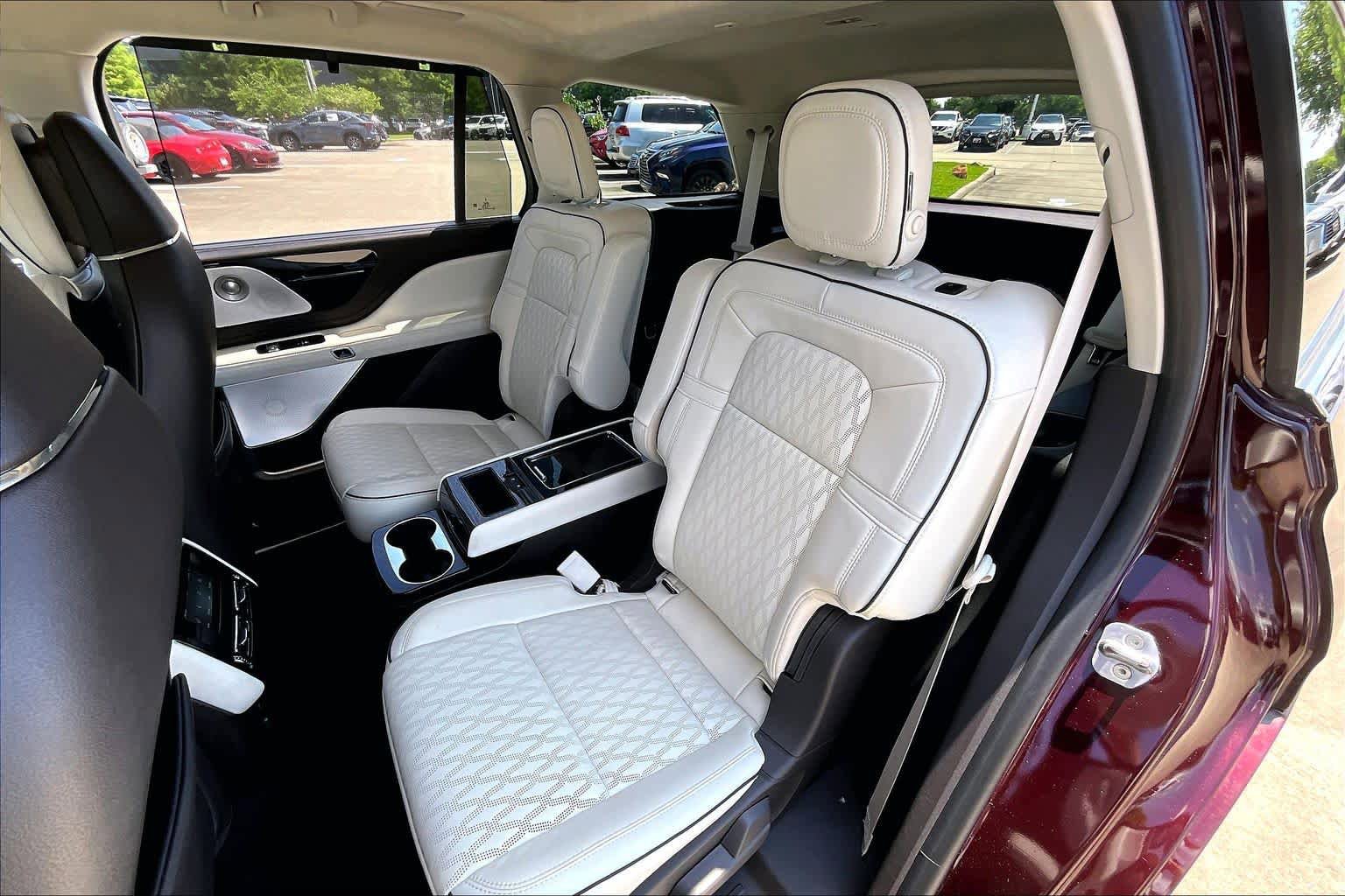 Used 2020 Lincoln Aviator Black Label w/ Dynamic Handling Package AWD/4WD image 18