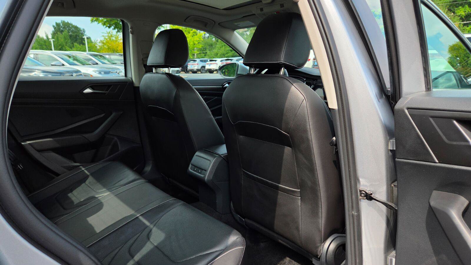 Certified 2023 Volkswagen Jetta SEL FWD image 54