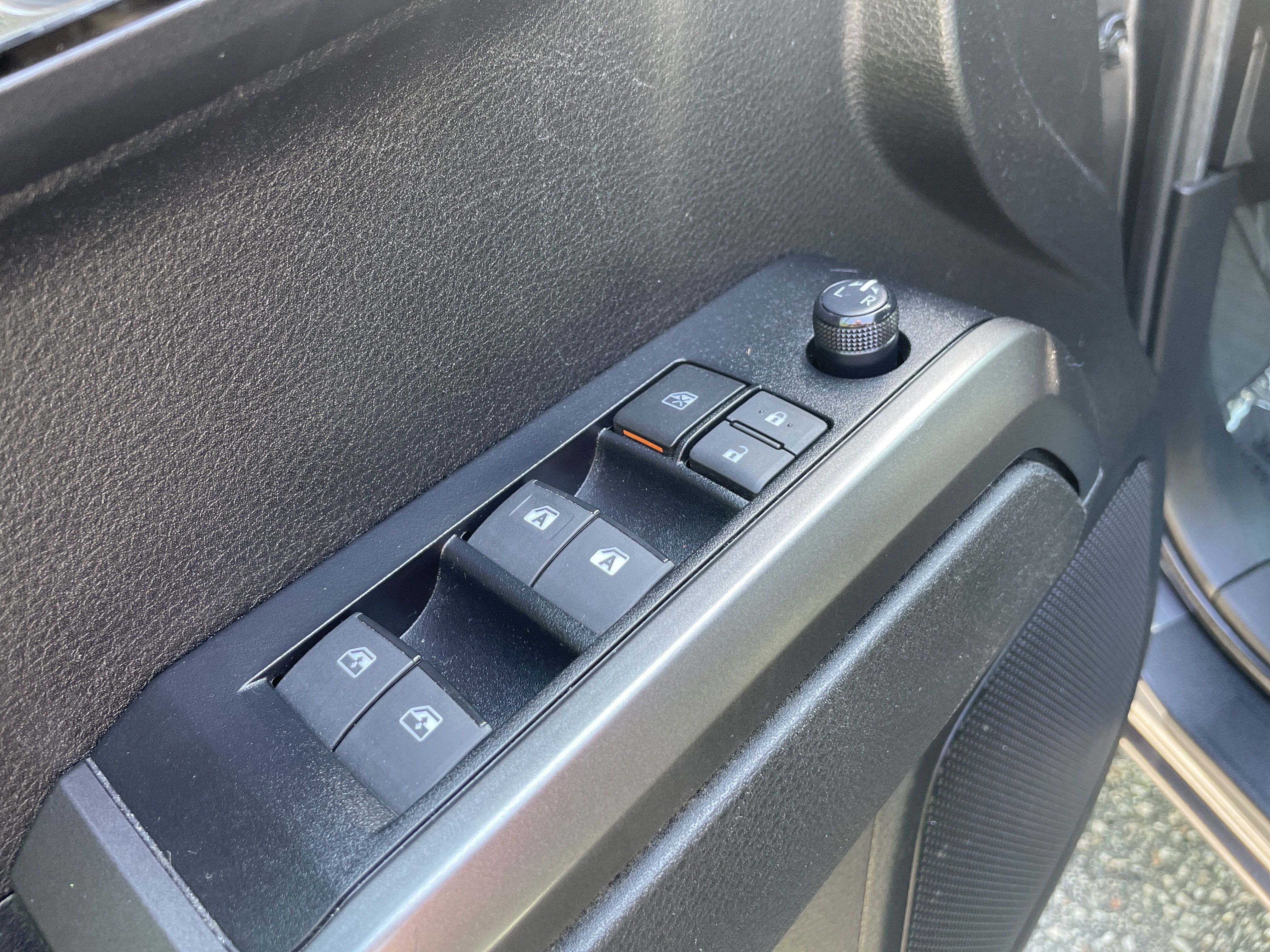 Used 2022 Toyota Tacoma TRD Sport w/ Technology Package AWD/4WD image 14