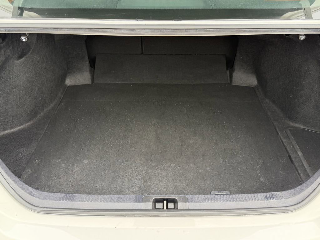 Used 2025 Toyota Camry LE FWD image 29