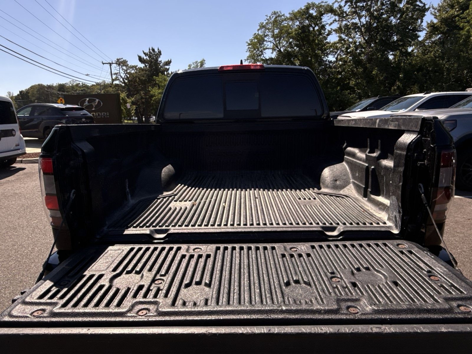 Used 2022 Nissan Frontier PRO-4X w/ Off-Road Protection Package AWD/4WD image 26