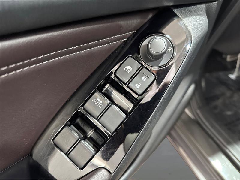 Used 2018 MAZDA MAZDA3 Touring image 27