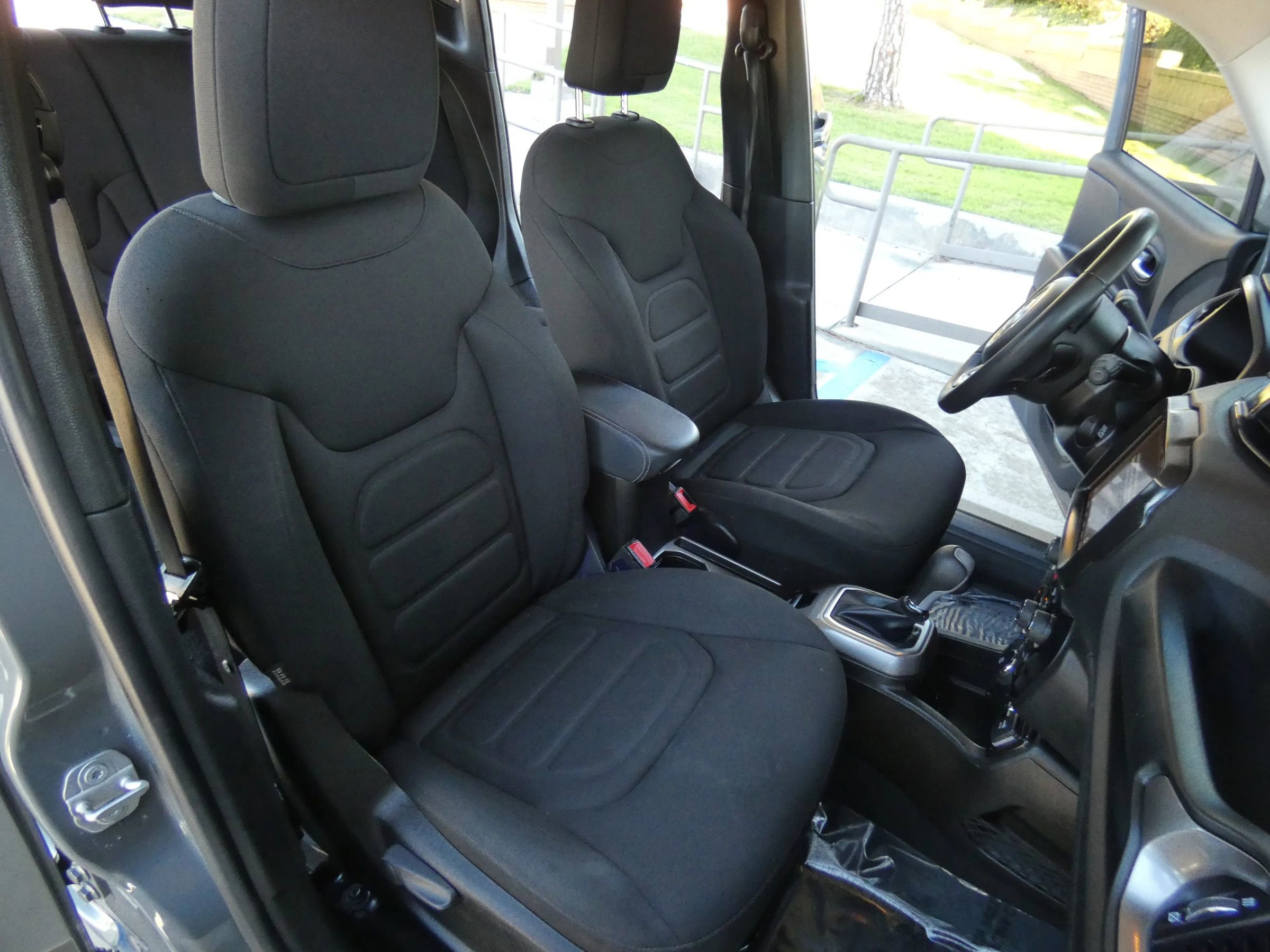 Used 2022 Jeep Renegade Latitude image 32