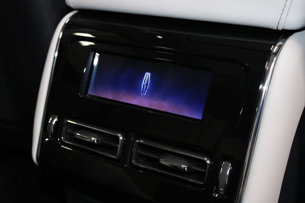 New 2026 Lincoln Aviator Reserve w/ Illumination Package RWD image 25