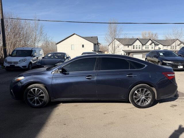 Used 2018 Toyota Avalon XLE w/ Carpet Mat Package FWD image 8