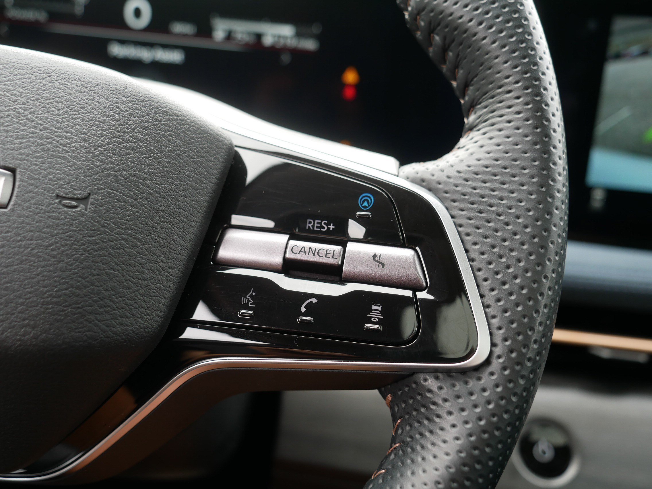 Certified 2024 Nissan Ariya AWD image 29