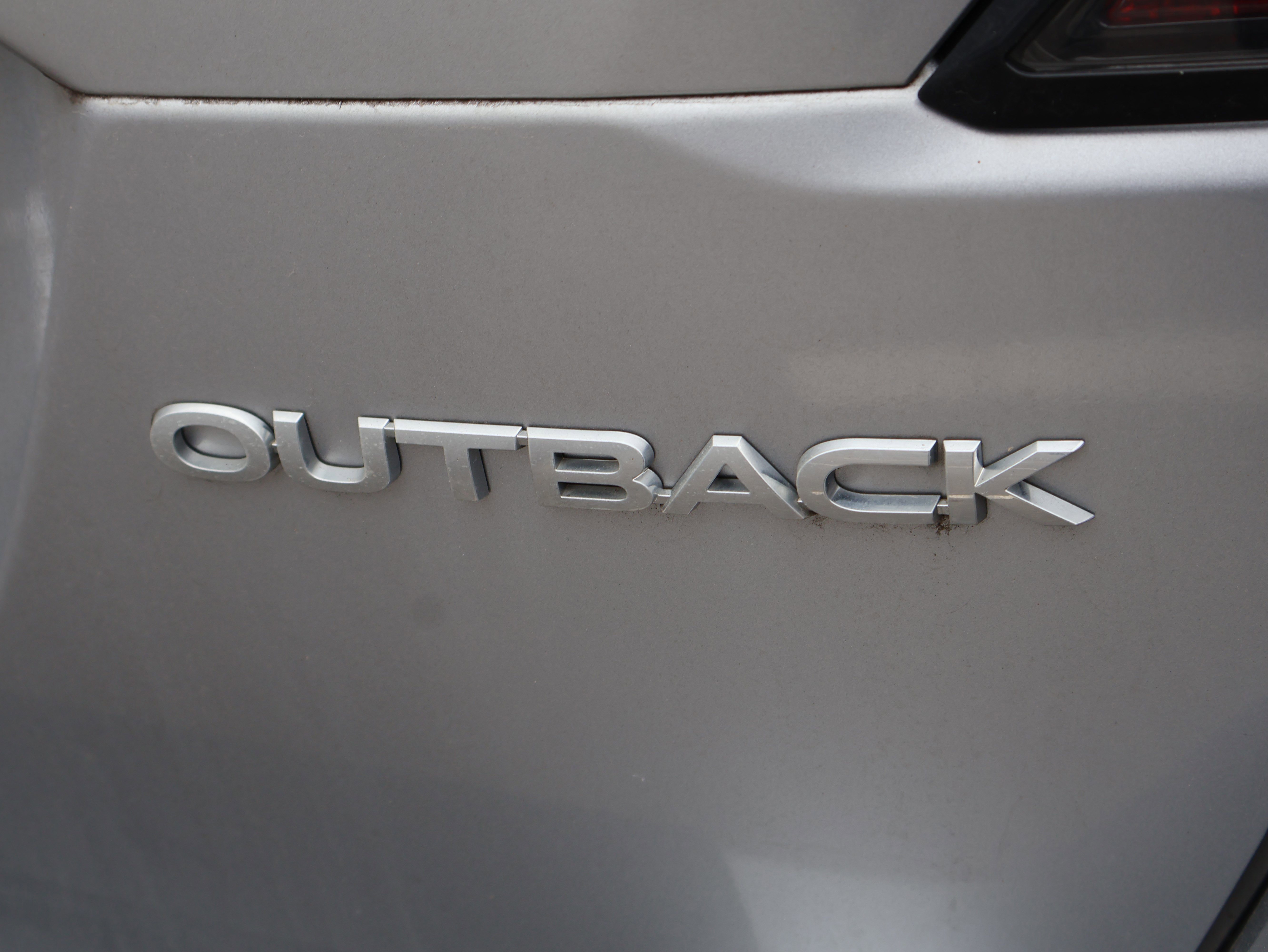 Used 2020 Subaru Outback Limited XT image 17