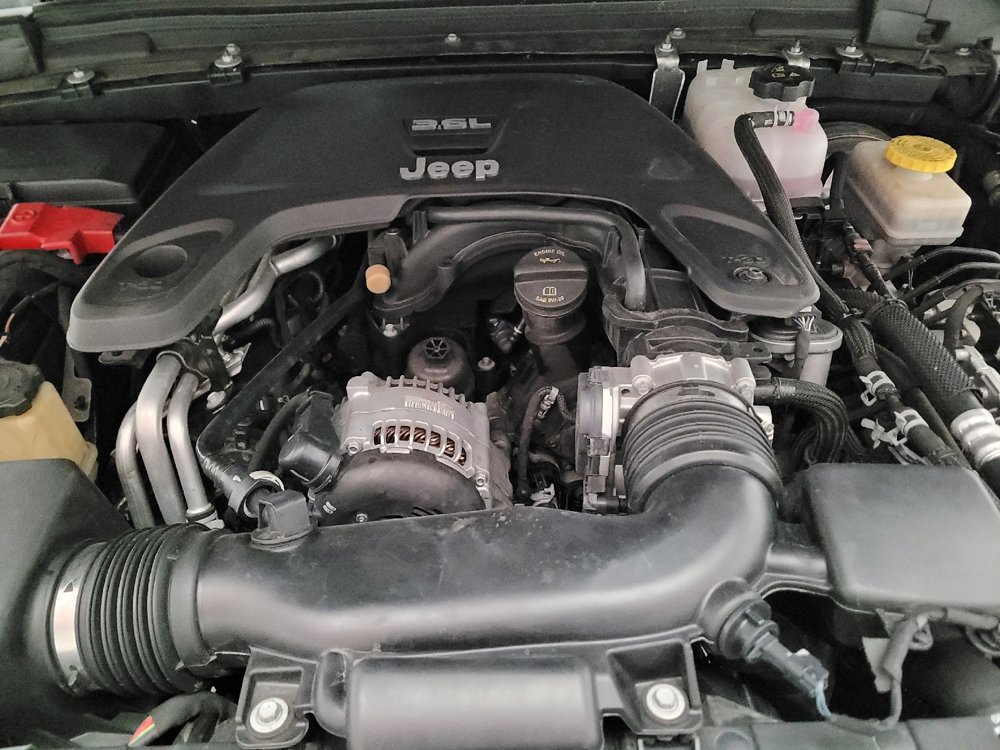 Used 2018 Jeep Wrangler Unlimited Sport S AWD/4WD image 30