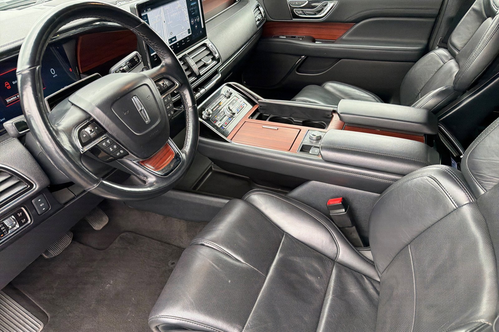 Used 2023 Lincoln Navigator L Reserve image 10