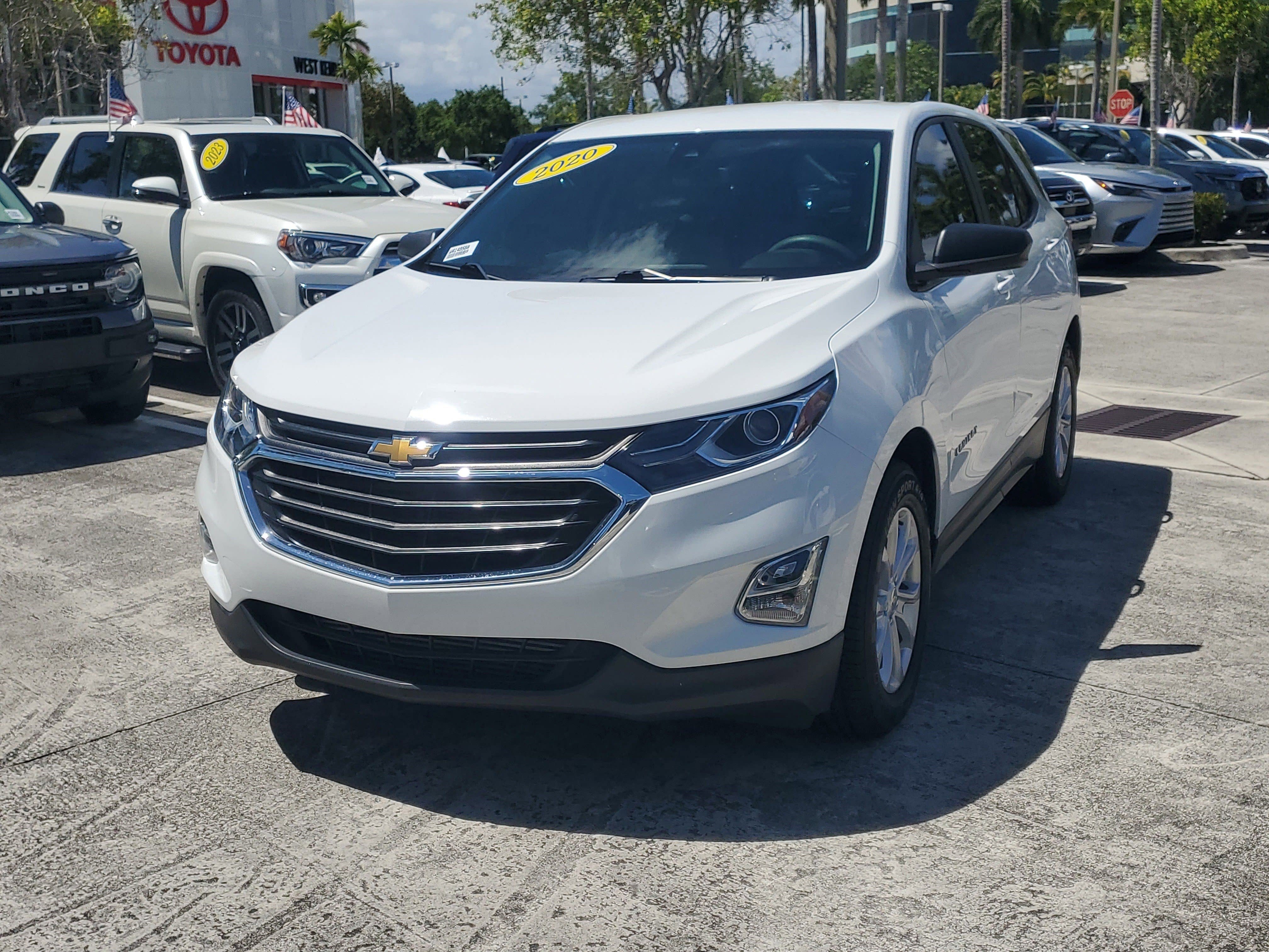 Used 2020 Chevrolet Equinox LS FWD image 7