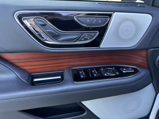 Certified 2024 Lincoln Navigator L Reserve image 13