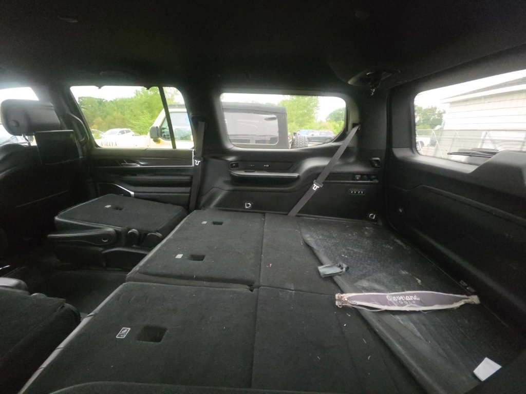 Used 2022 Jeep Wagoneer Series III w/ Rear Seat Entertainment Group AWD/4WD image 10