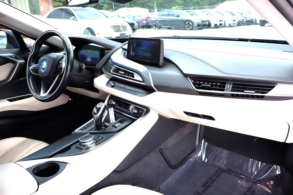 Used 2016 BMW i8 AWD/4WD image 18