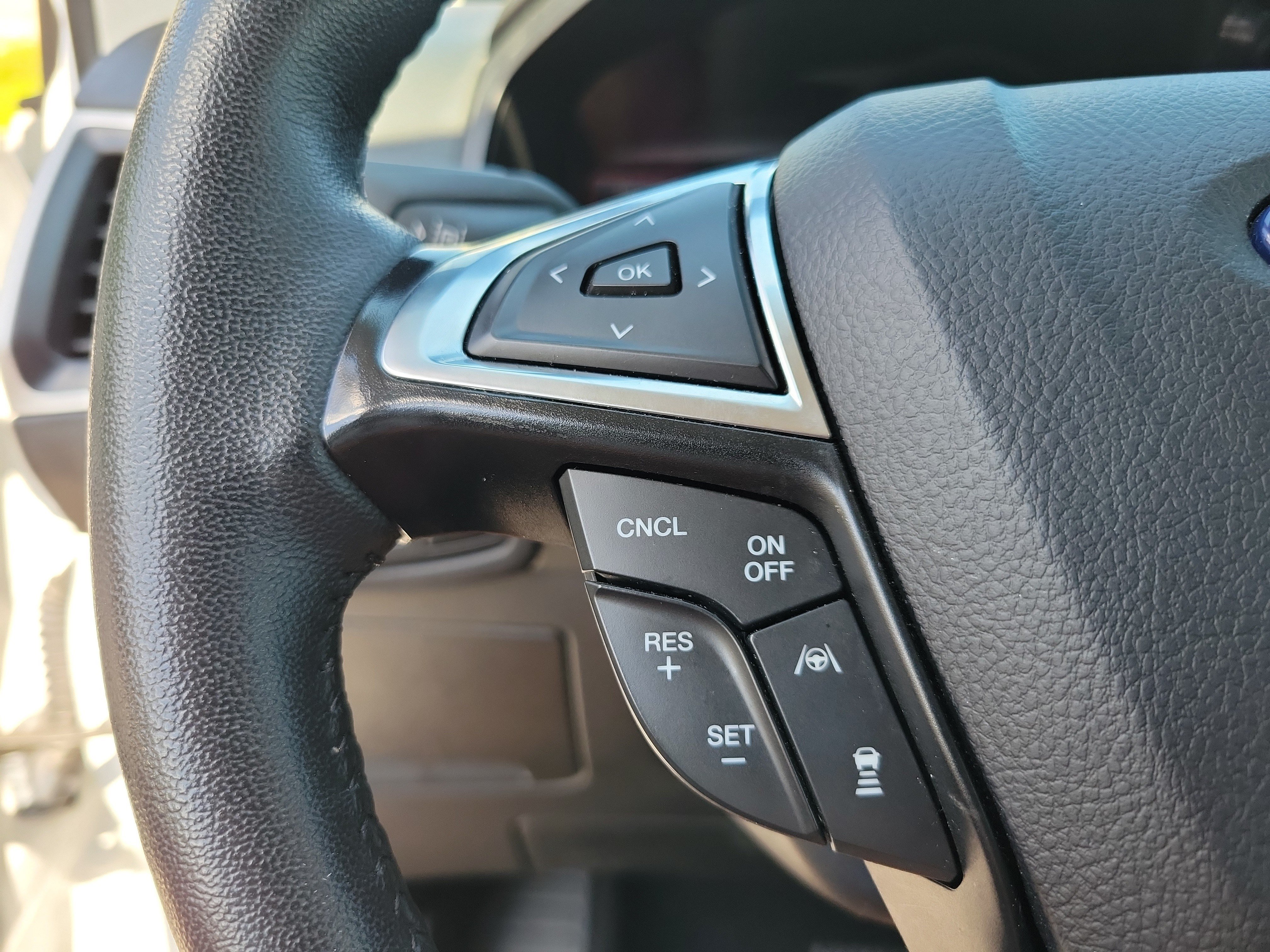 Used 2024 Ford Edge SEL AWD/4WD image 19