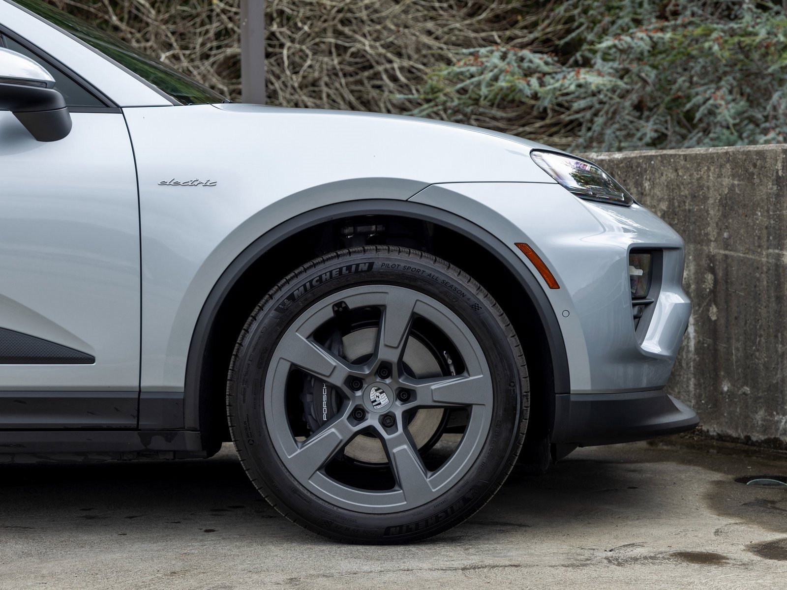 New 2025 Porsche Macan Electric image 14