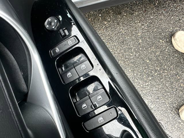 Used 2023 Hyundai Tucson Limited image 26