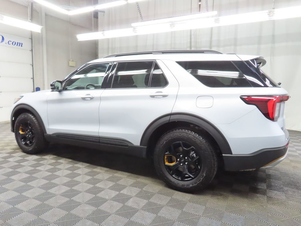 Used 2026 Ford Explorer Tremor w/ Tremor Convenience Package AWD/4WD image 7