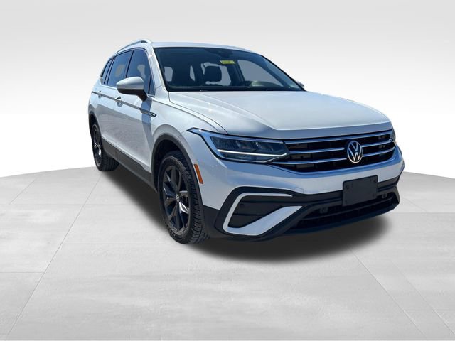 Used 2023 Volkswagen Tiguan SE image 7