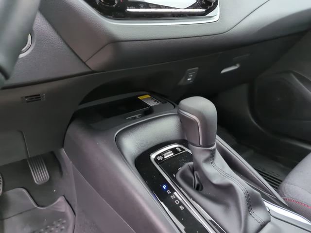 Used 2026 Toyota Corolla SE w/ SE Package FWD image 19
