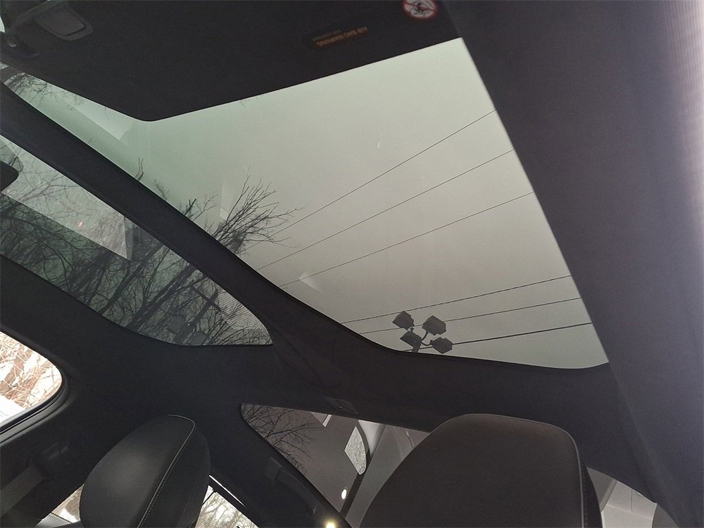 Used 2024 Lucid Air Touring image 15