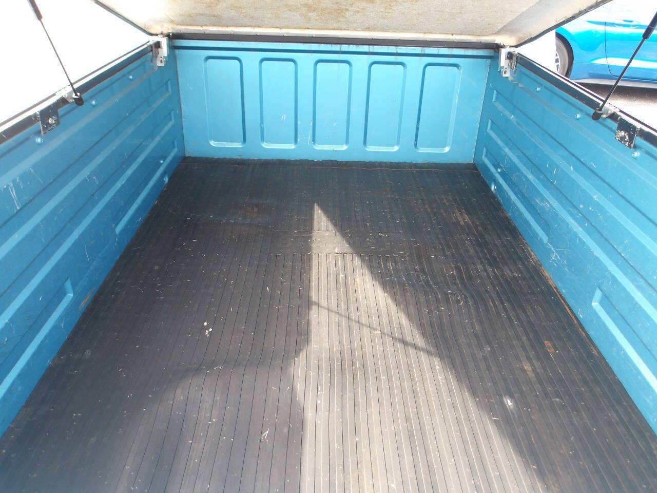 Used 1993 GMC Sierra 1500 2WD Regular Cab image 25