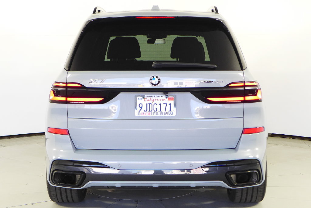 Certified 2024 BMW X7 xDrive40i w/ M Sport Package AWD/4WD image 8
