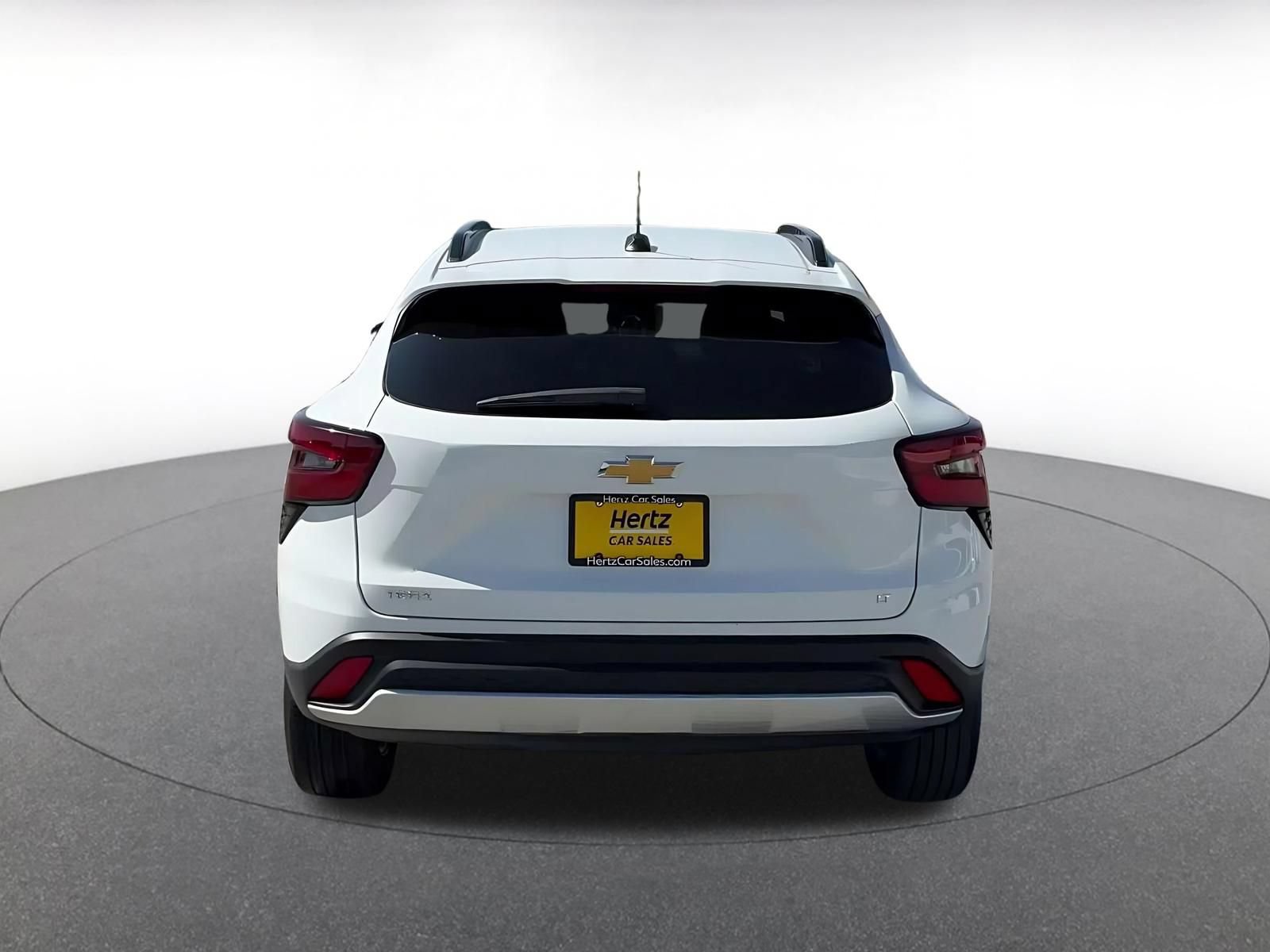Used 2025 Chevrolet Trax LT w/ LT Convenience Package FWD image 10