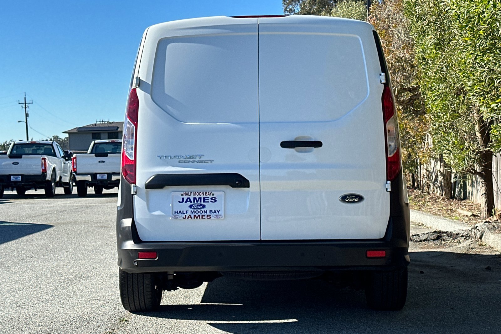 Used 2023 Ford Transit Connect XL image 4