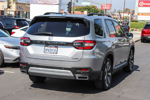 Certified 2025 Honda Pilot Touring image 10