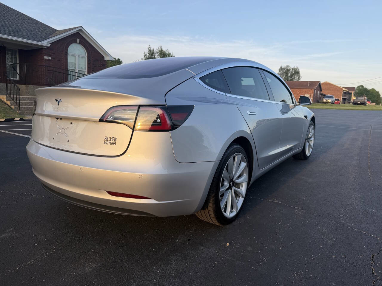 Used 2018 Tesla Model 3 Long Range RWD image 6