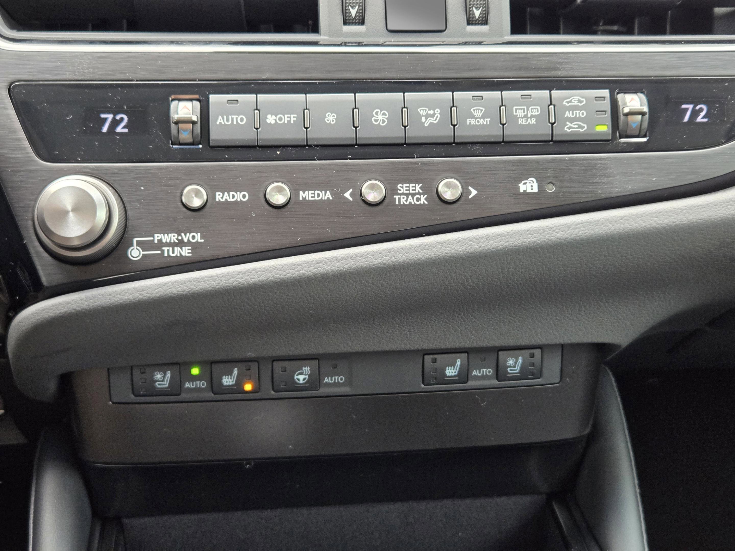 New 2025 Lexus ES 350 w/ Premium Package image 13