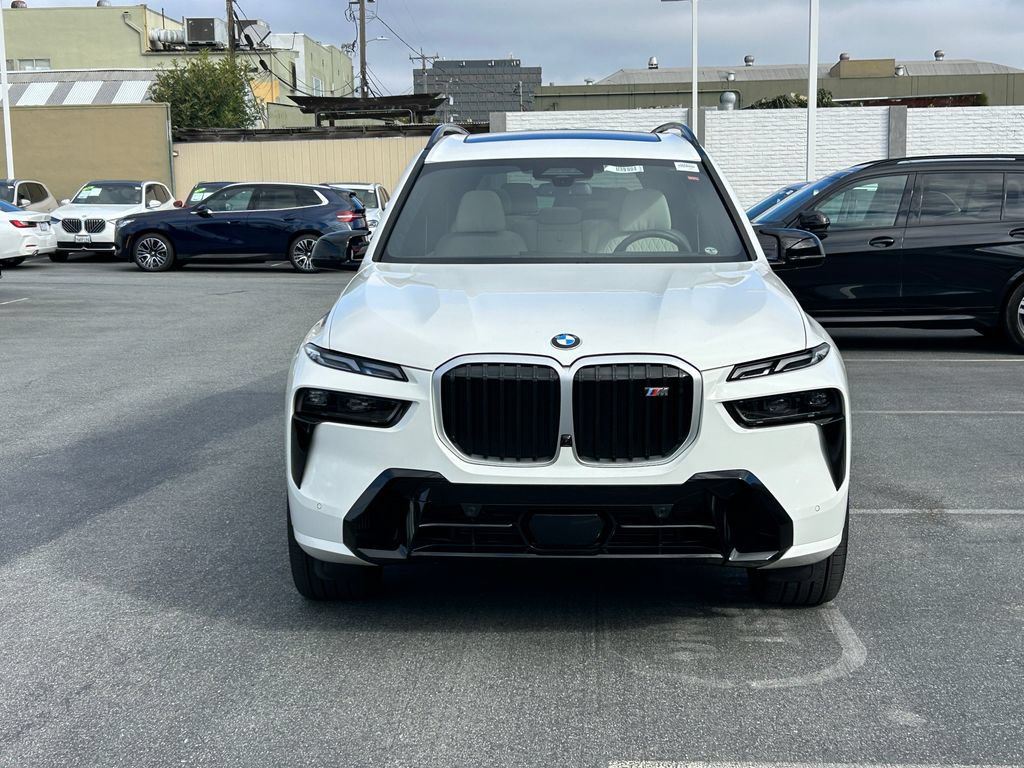 Used 2026 BMW X7 M60i AWD/4WD image 8