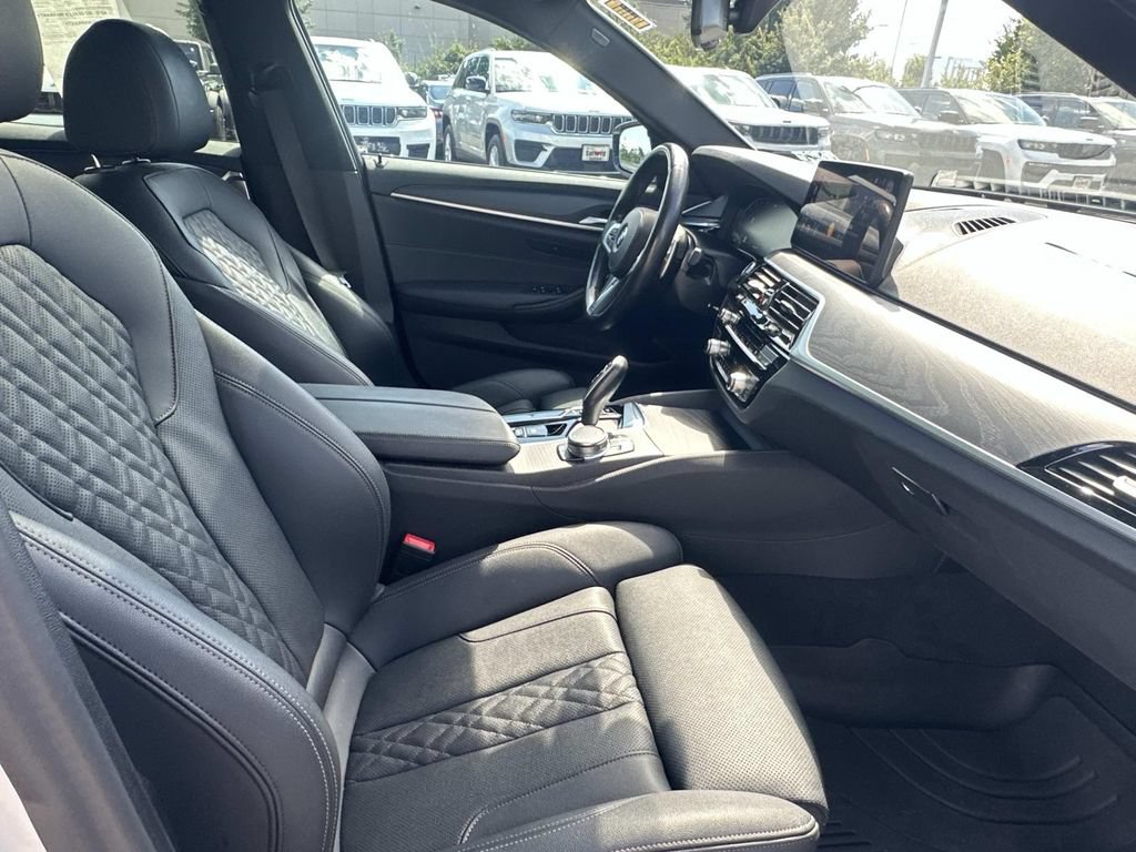 Used 2023 BMW 530i xDrive w/ M Sport Package AWD/4WD image 14
