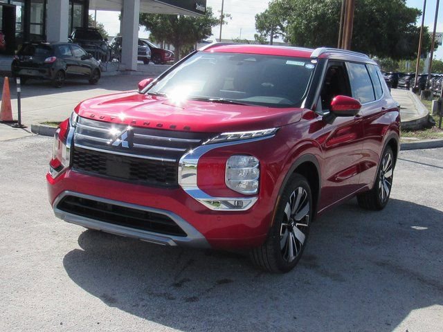 New 2025 Mitsubishi Outlander SEL image 6