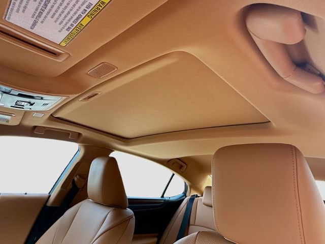 Used 2025 Lexus ES 350 w/ Premium Package image 27