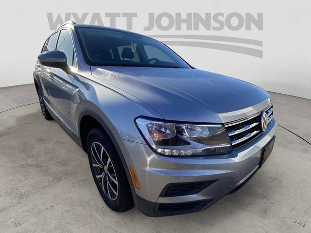 Used 2020 Volkswagen Tiguan SE AWD/4WD image 13
