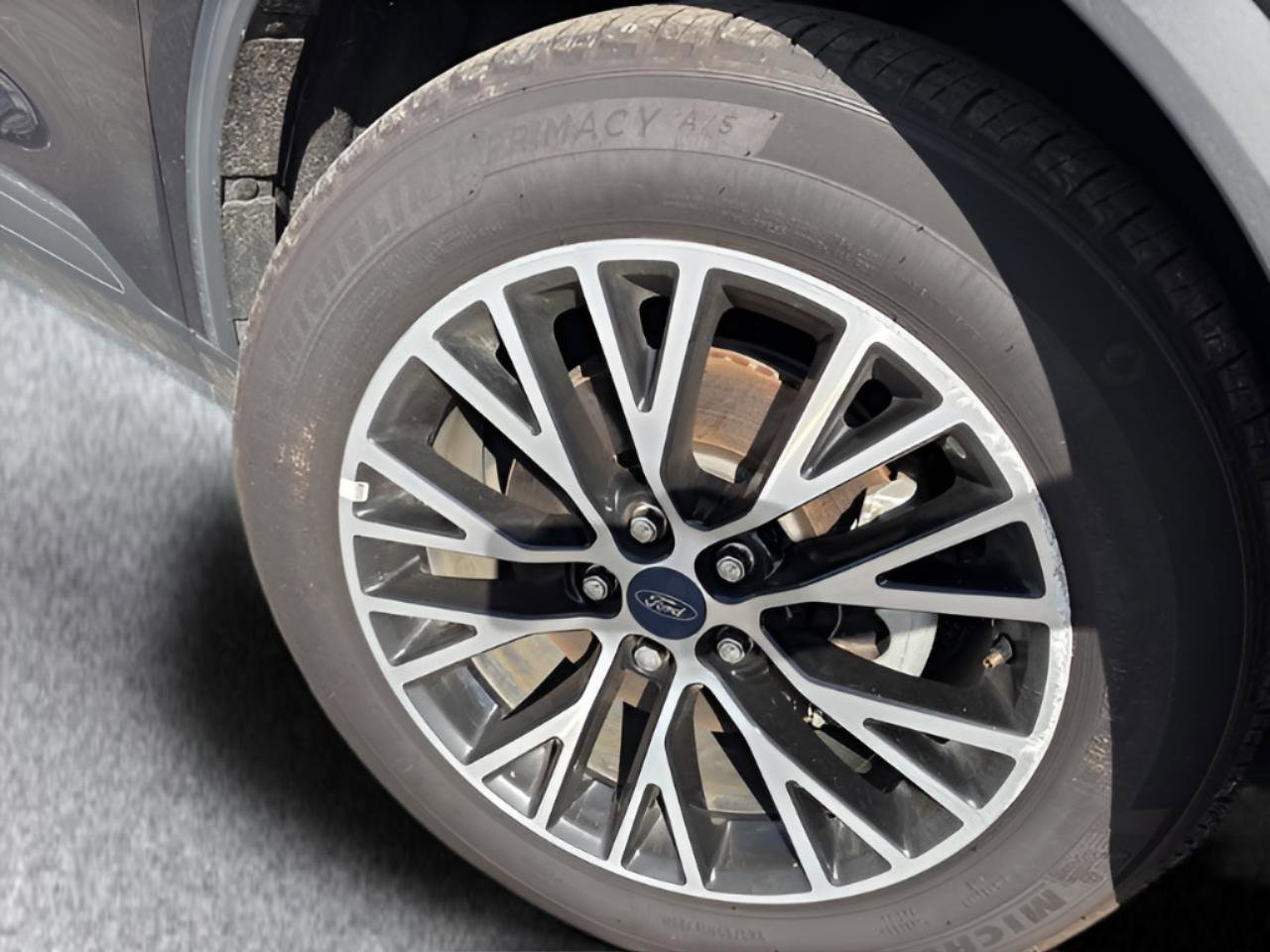 Used 2021 Ford Escape Titanium w/ Titanium Premium Package image 9