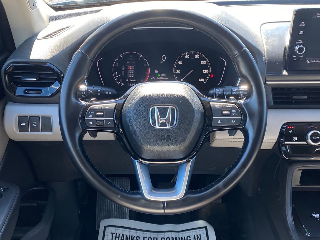 Used 2024 Honda Pilot Touring image 23
